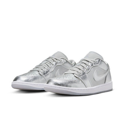 JD1 LOW METALLIC SILVER (WOMENS)
