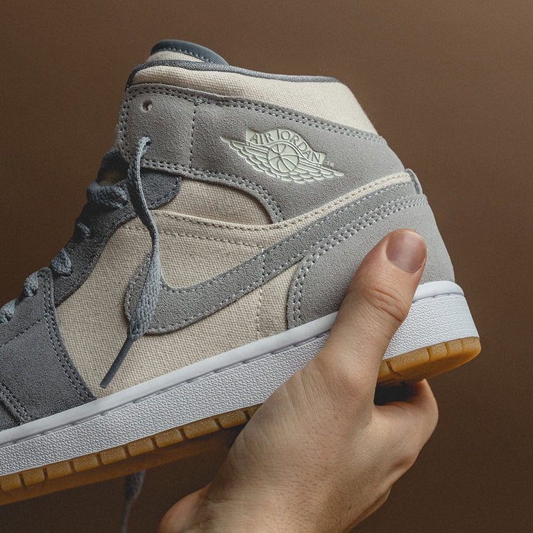 JD1 MID SE COCONUT MILK PARTICLE GREY (GS & MENS)