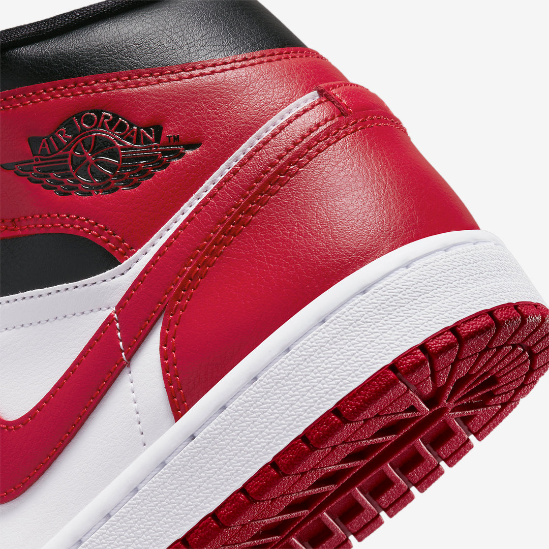 JD1 MID ALTERNATE BRED TOE (WOMENS)